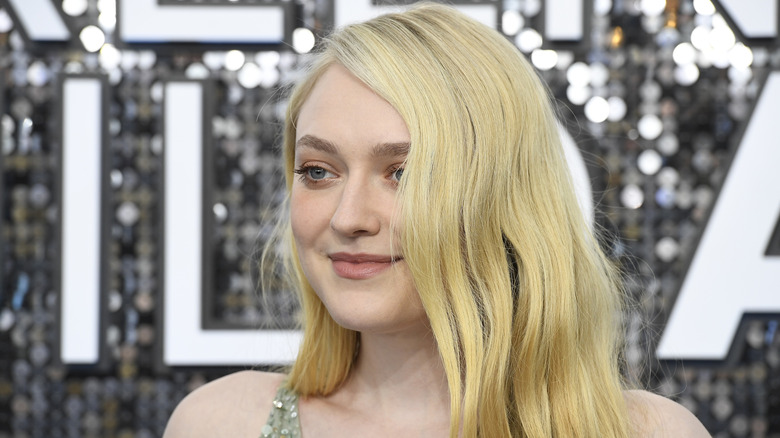 Dakota Fanning at event