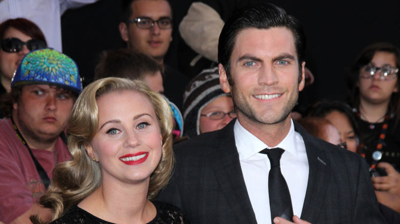 Wes Bentley, wife smiling together