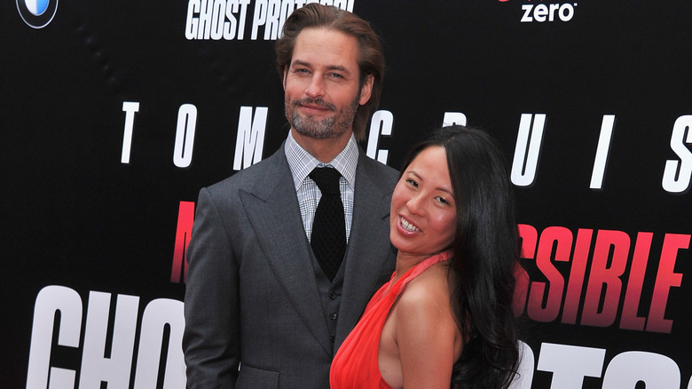 Josh Holloway, wife posing, smiling