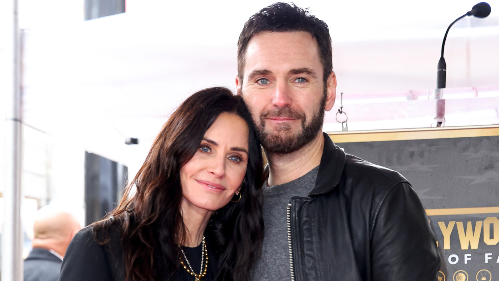 <a href="https://www.thelist.com/1737317/harry-styles-sacha-baron-cohen-set-up-courteney-cox-johnny-mcdaid/" target="_blank">The Celebrities Who Sparked Courteney Cox & Johnny McDaid’s Relationship</a>