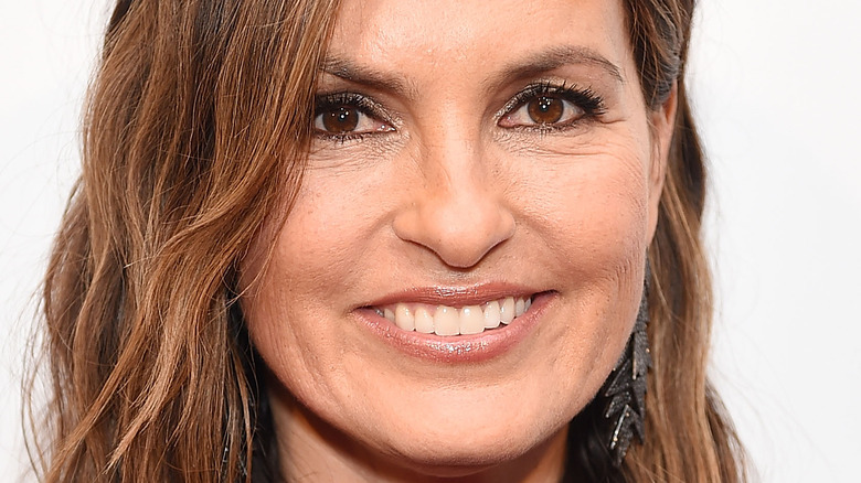 Mariska Hargitay poses on the red carpet