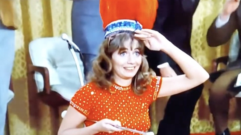 Penny Marshall in a scene from The Odd Couple