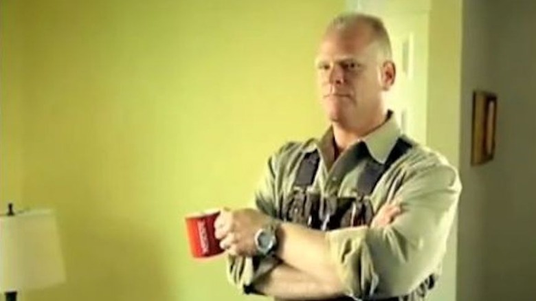 Mike Holmes in TV commercial for Nescafe