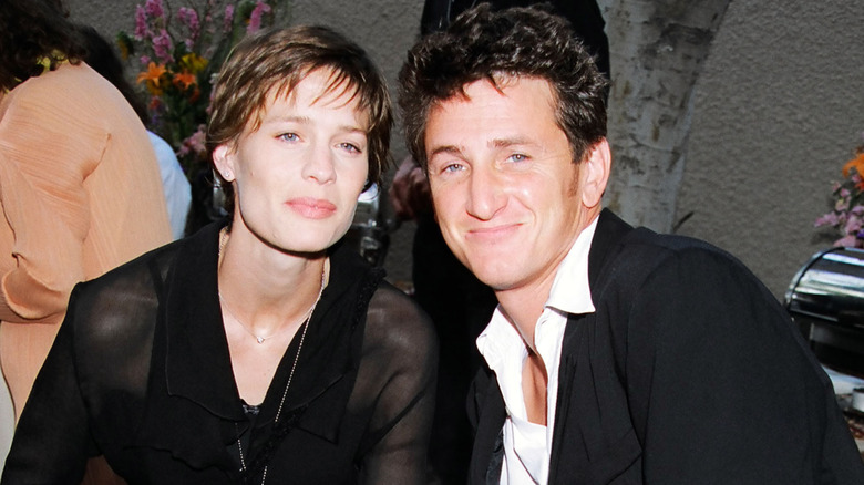 Robin Wright posing with Sean Penn