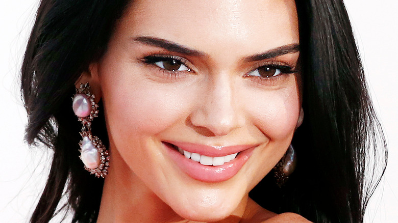 Kendall Jenner poses on the red carpet