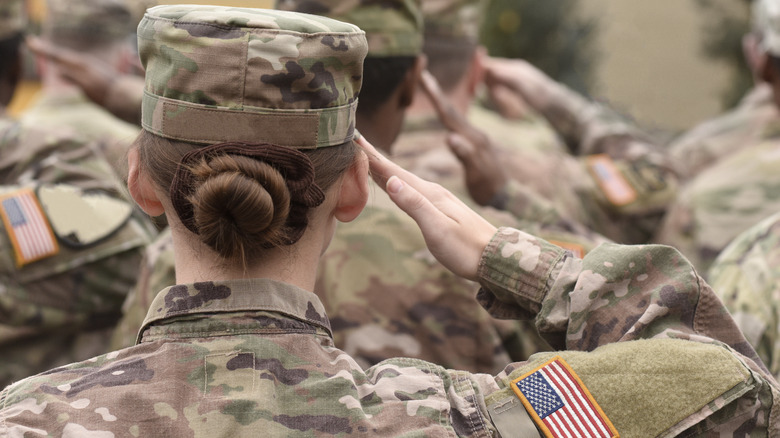 American soldiers saluting 