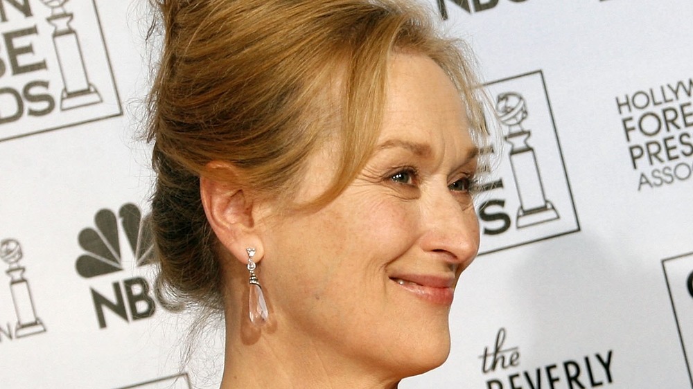 Meryl Streep posing at the Golden Globes