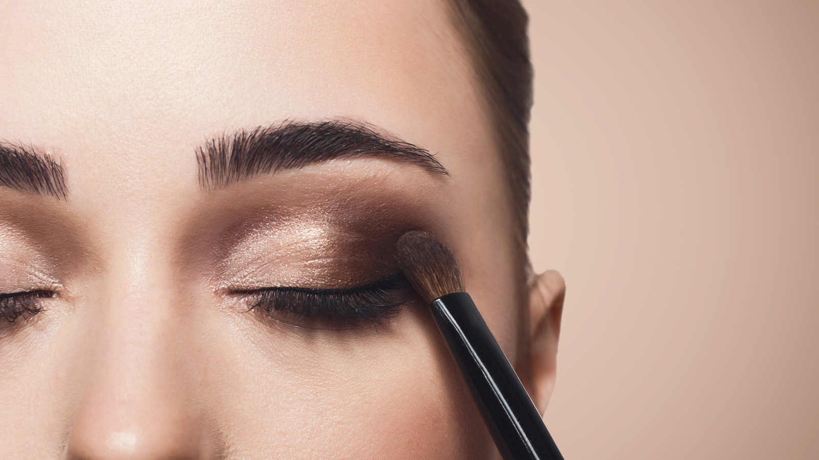 The Distinction Between Eyeshadow Base And Eye Primer Explained