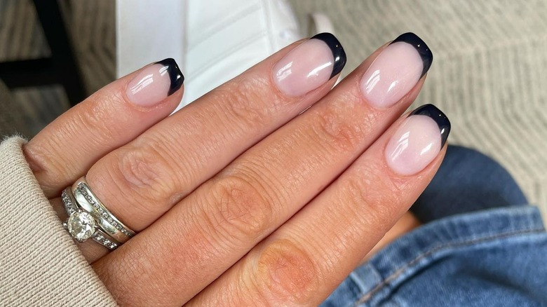 black french tip nails