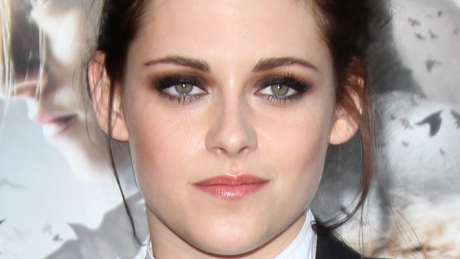The Exact Lip Color Kristen Stewart Wore As Bella Swan In Twilight