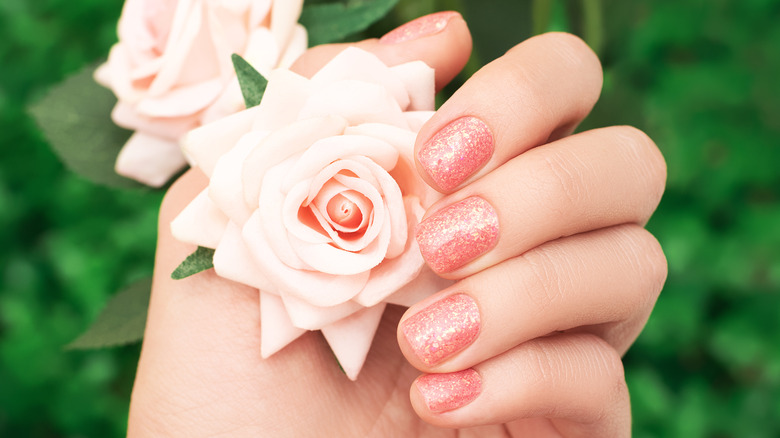 Fairy nails using Essie Birthday Girl polish
