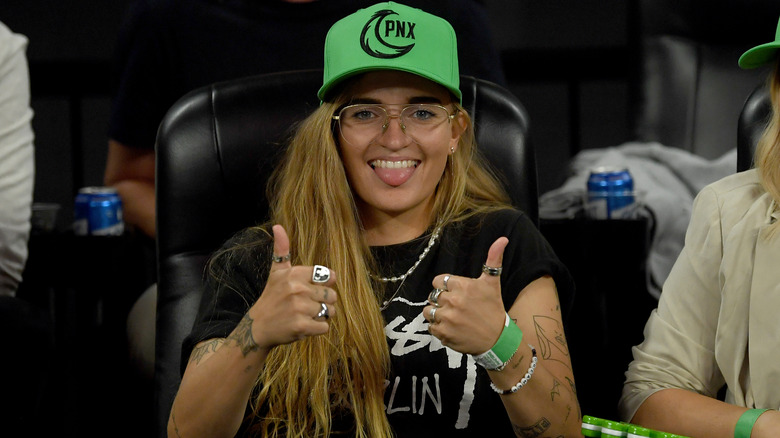 Georgia G Flip Flipo smiling with thumbs up