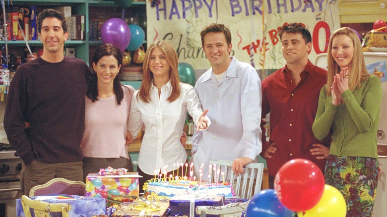 The cast of friends on set 