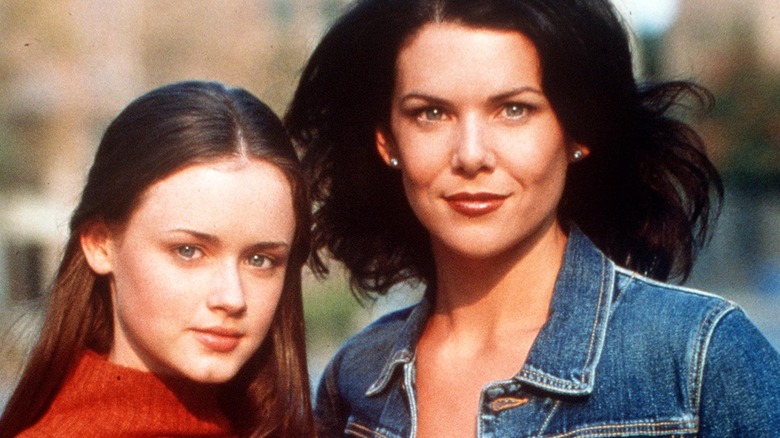 Alexis Bledel and Lauren Graham in Gilmore Girls