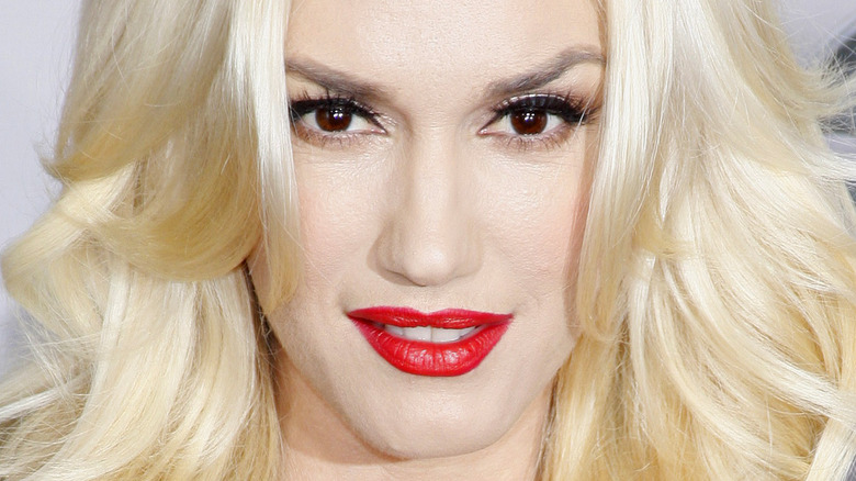 Gwen Stefani poses on the red carpet