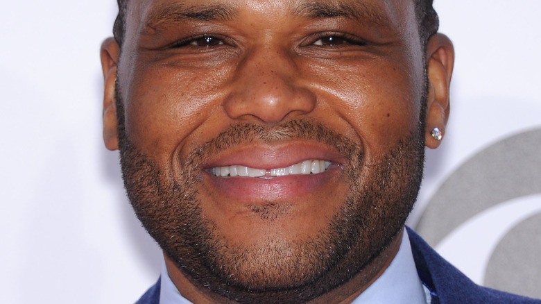 Anthony Anderson smiles at camera