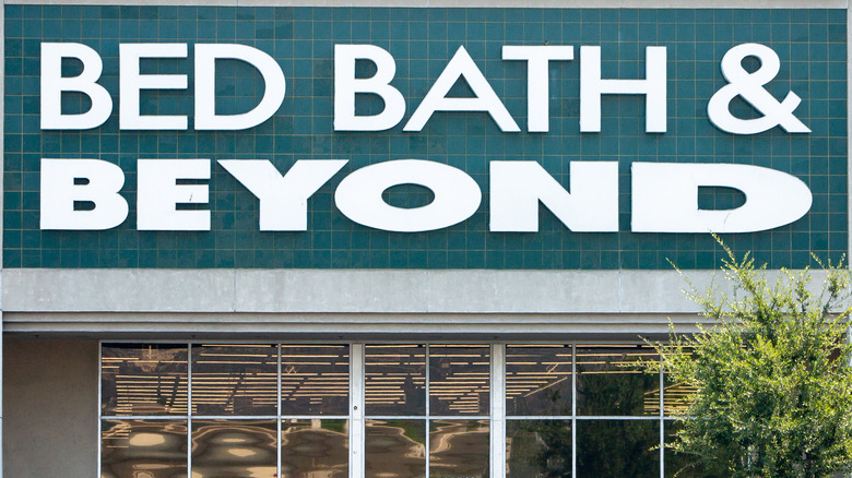 Bed Bath and Beyond Store 