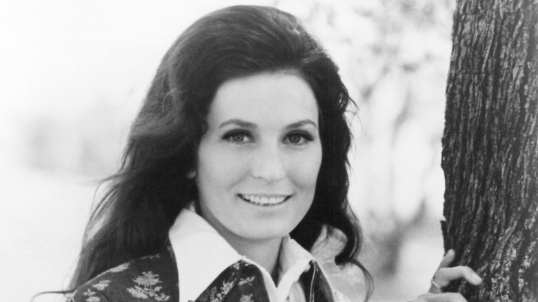 Loretta Lynn vintage photo