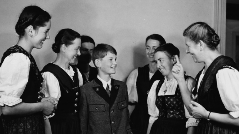 Maria von Trapp coaching her children