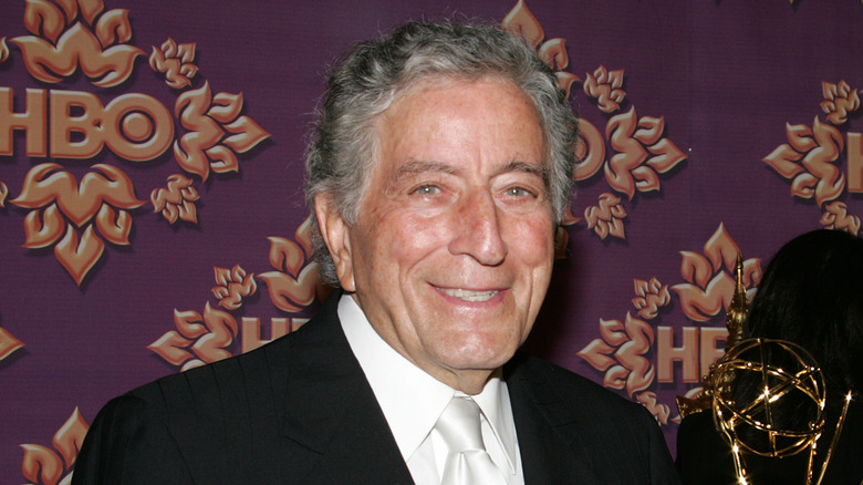 Tony Bennett smiling in black suit