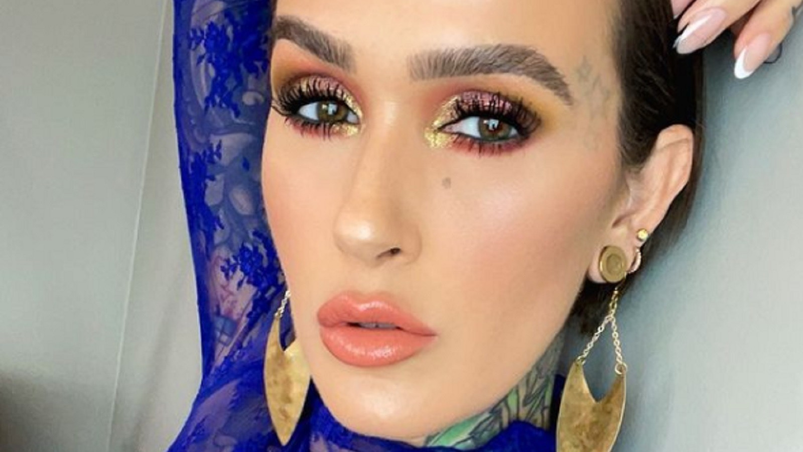 The Heartbreaking Death Of YouTube Star Mel Thompson