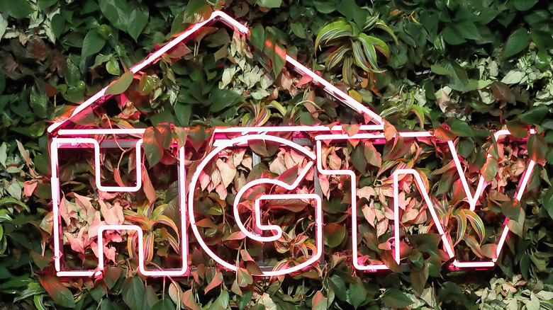 HGTV sign in leaves