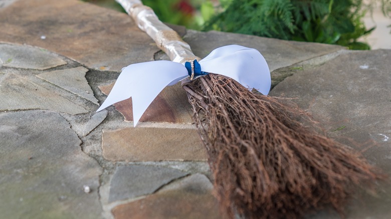 Wedding broom 