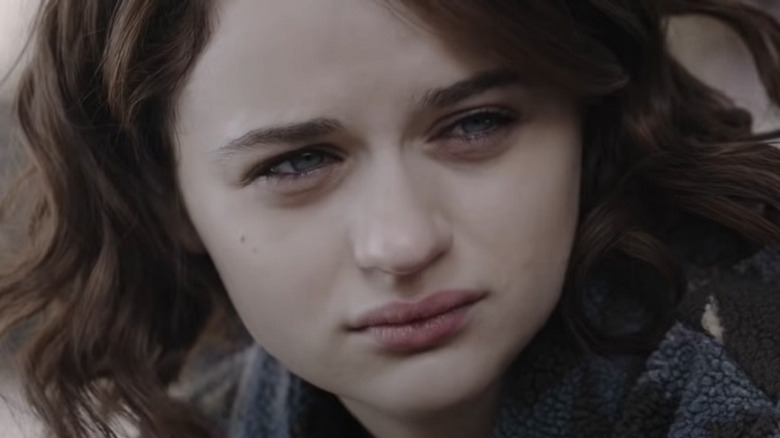 Joey King sad