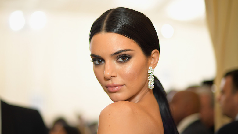 Kendall Jenner poses on the red carpet