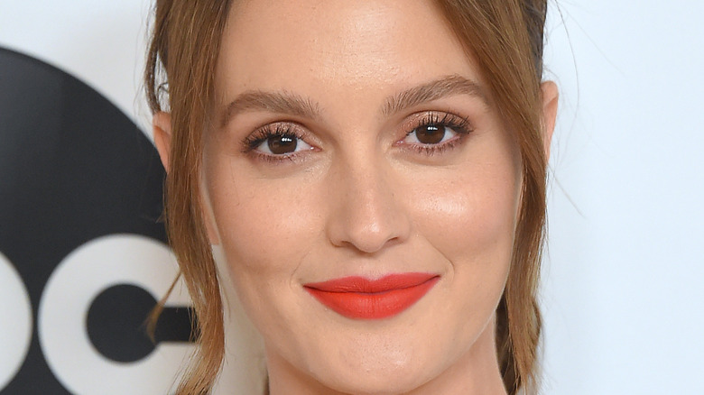 leighton meester red lipstick