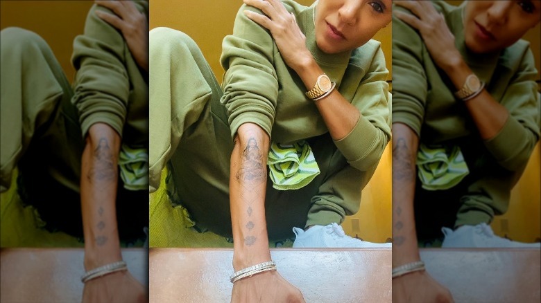Jada Pinkett Smith shows the beginning of her tattoo sleeve