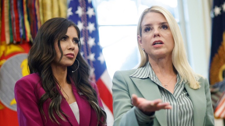 Kristi Noem watches as Pam Bondi speaks in the Oval Office of the White House in Washington, DC (2025)