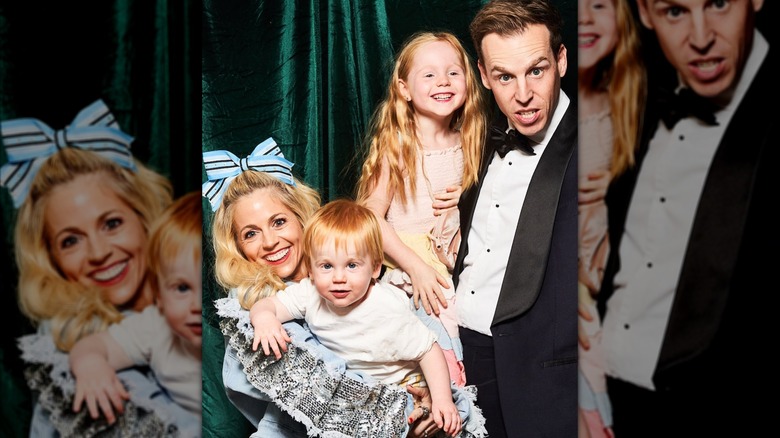 "The Middle" actor Brittany Ross, her husband, and their two kids make funny faces in a photo