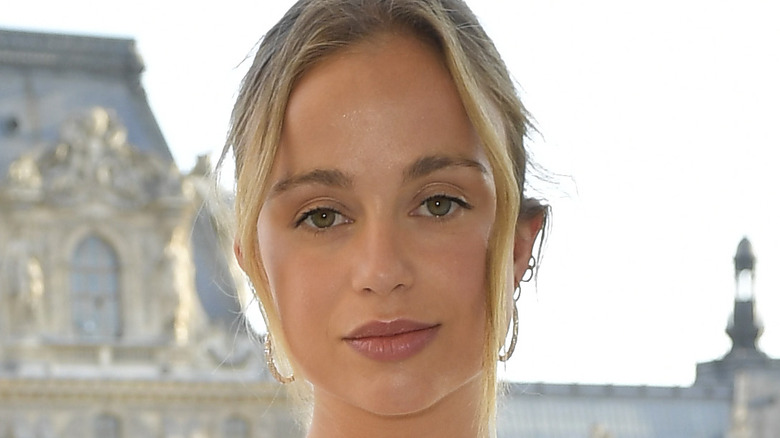  Lady Amelia Windsor posing