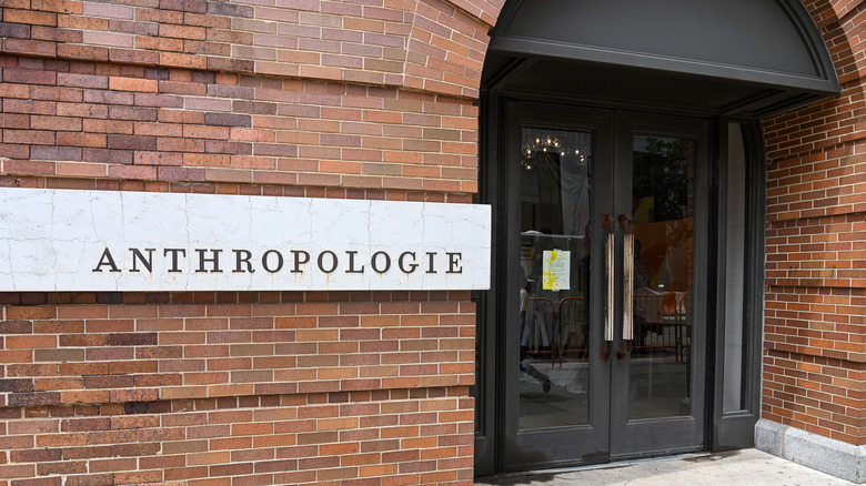 Anthropologie storefront 