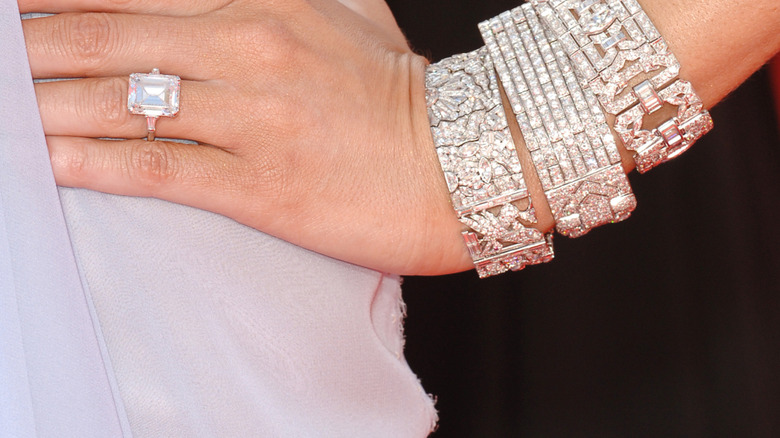 Photo of Melania Trump's engagement ring