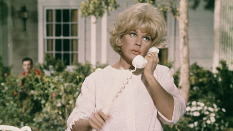 Doris Day on the phone in Send Me No Flowers