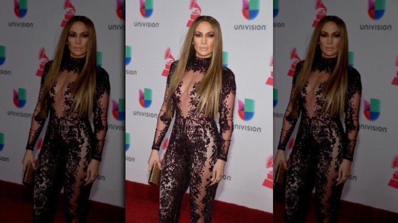 Jennifer Lopez at the Latin Grammys 2016