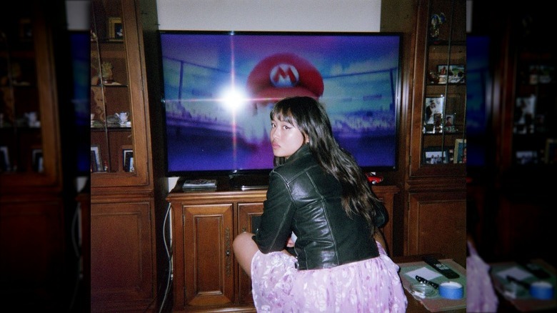 Haley Tju playing a game