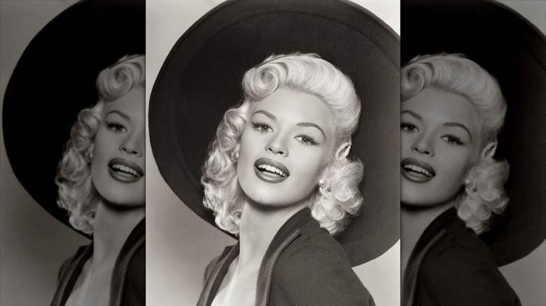 Jayne Mansfield posing for a photo