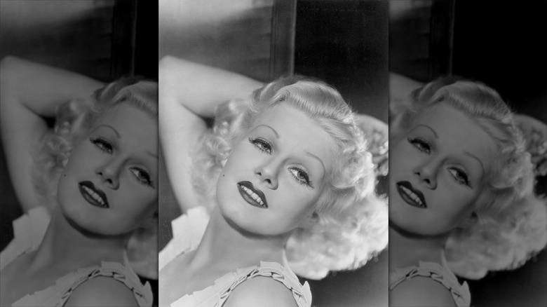 Jean Harlow posing for a portrait