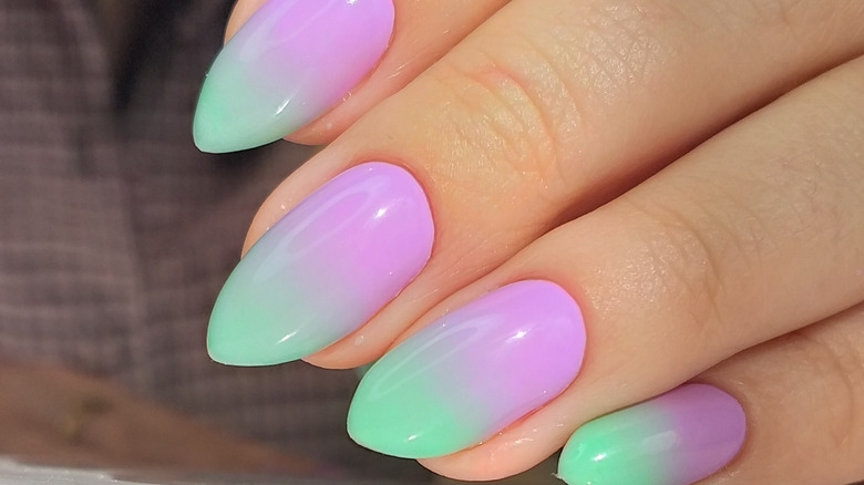 Ombre nails