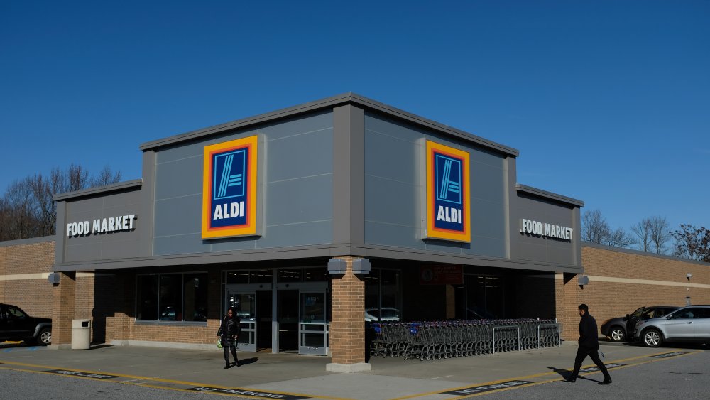 Aldi exterior