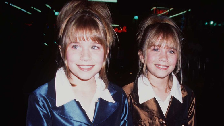 Young Mary-Kate and Ashley Olsen