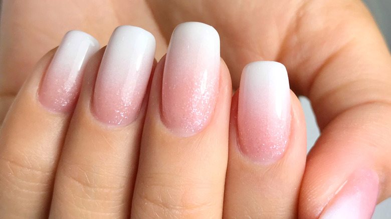 ombre nail trend