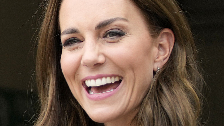 Kate Middleton has green eyes that match her favorite color to wear