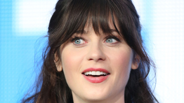 Zooey Deschanel closeup smiling