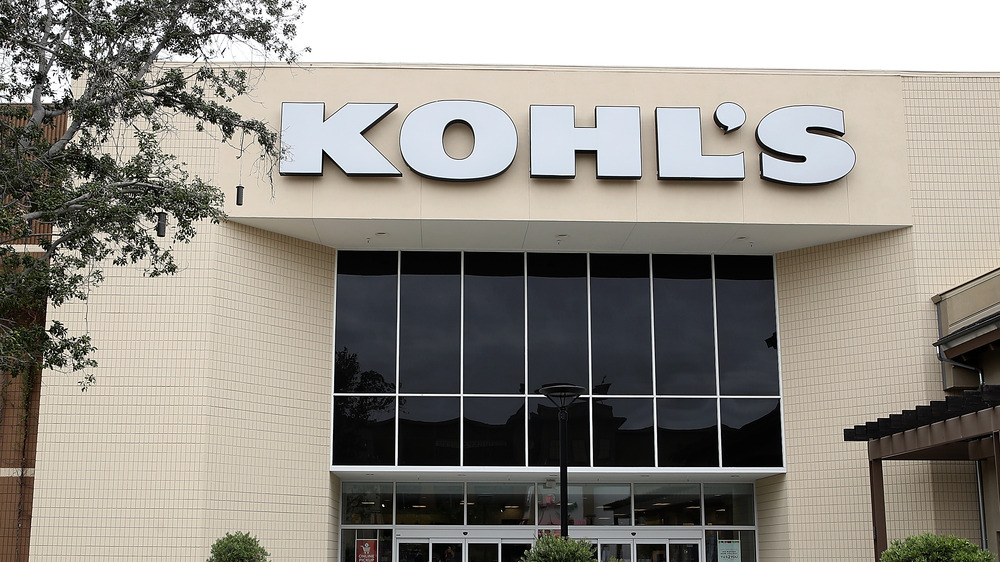 outside of Kohl's store