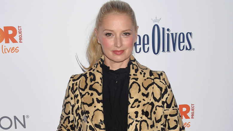 Katherine LaNasa smiling at the TrevorLIVE fundraiser in 2016