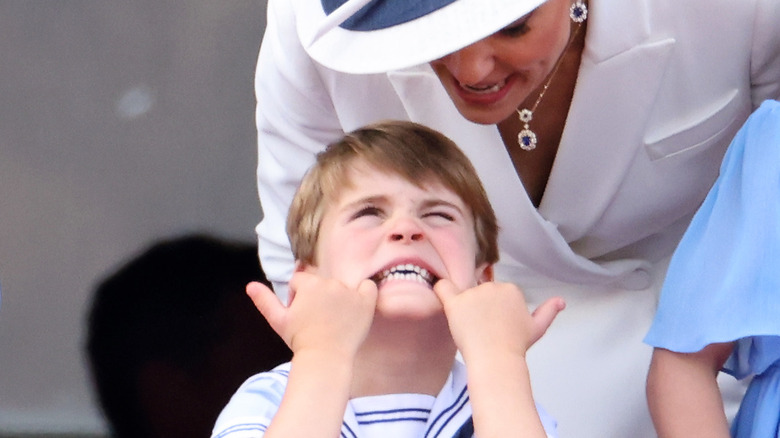 Prince Louis makes a silly face